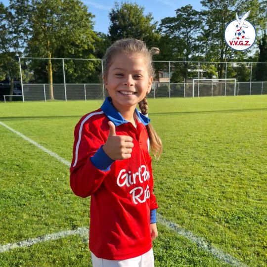 Davina is één van de speelsters van MO11-1