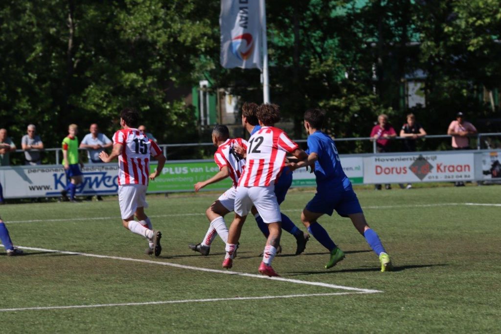 Den Hoorn 1 - VVGZ 1 (3-3) Fotoverslag 15