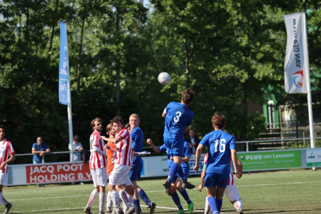 Den Hoorn 1 - VVGZ 1 (3-3) Fotoverslag 16