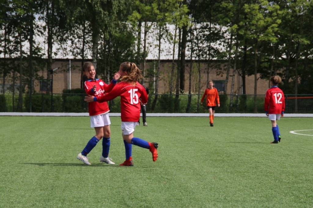 Esmee Brugts meidenvoetbal toernooi 20
