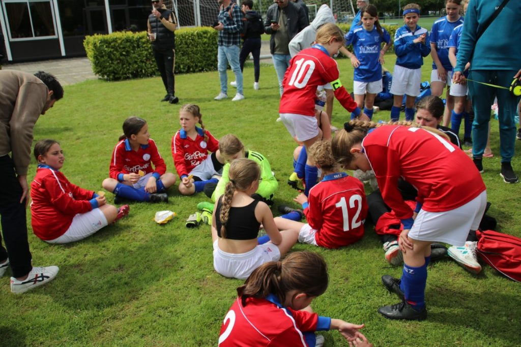 Esmee Brugts meidenvoetbal toernooi 31
