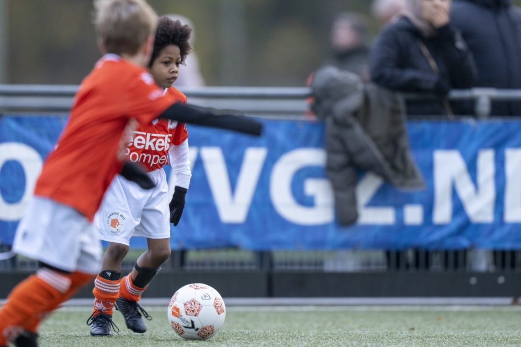 Fotoverslag VVGZ J08-1 - Oranje Wit J08-1 (3-4) 13