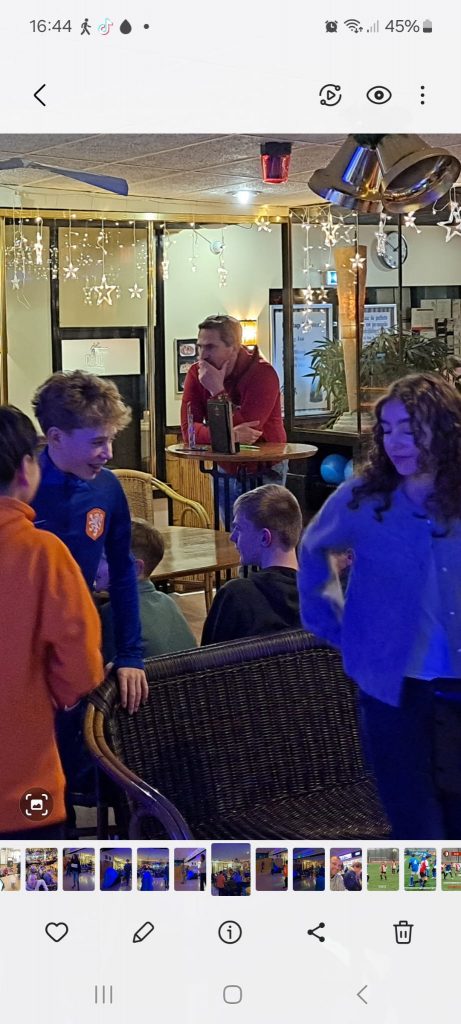 Leuke oefenwedstrijd tegen Feyenoord JO13-2 voor VVGZ JO13-1 11