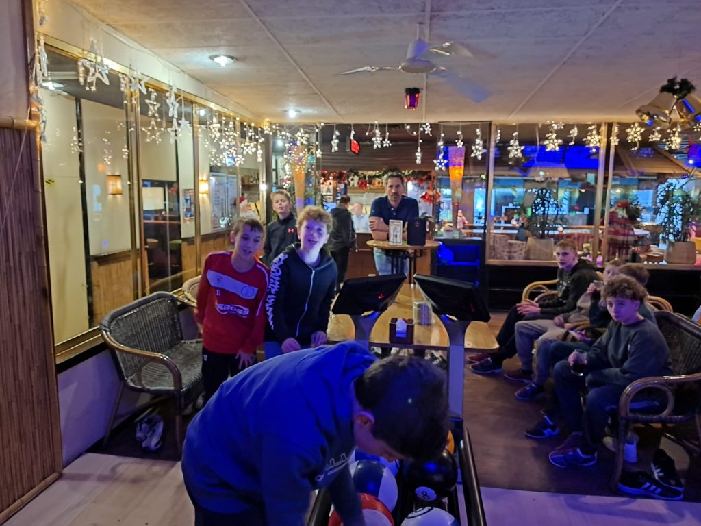Leuke oefenwedstrijd tegen Feyenoord JO13-2 voor VVGZ JO13-1 13
