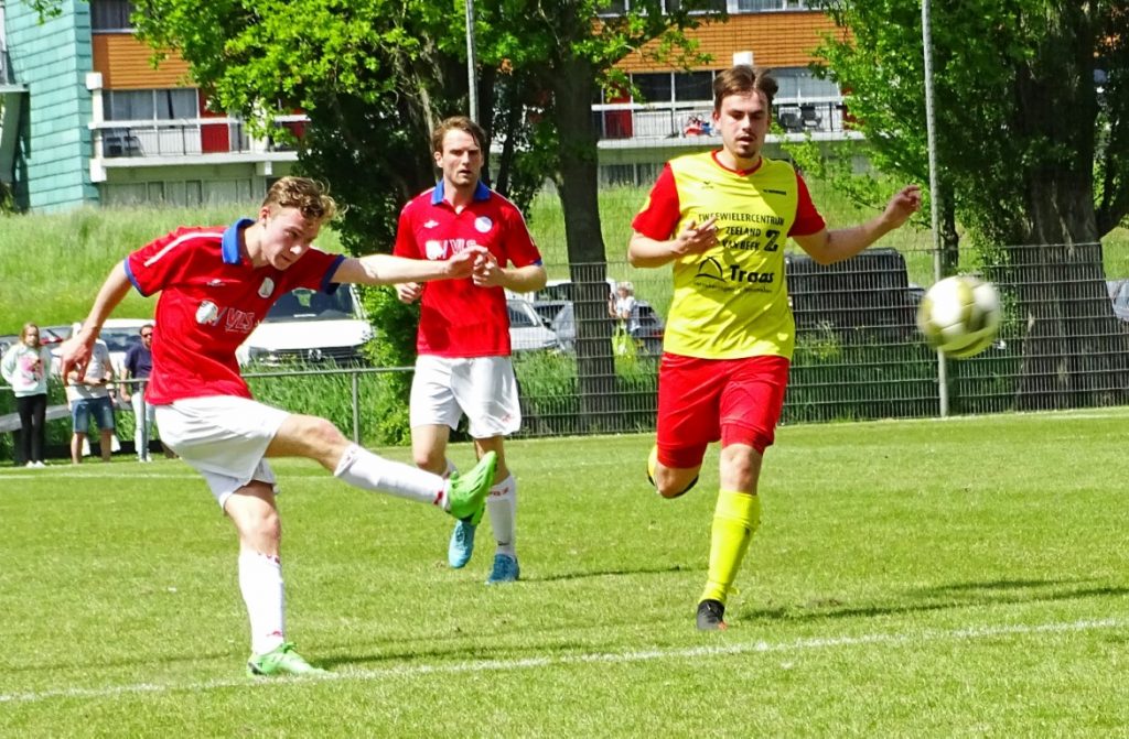 VVGZ 2 - Arnemuiden 2 (0-3) 27