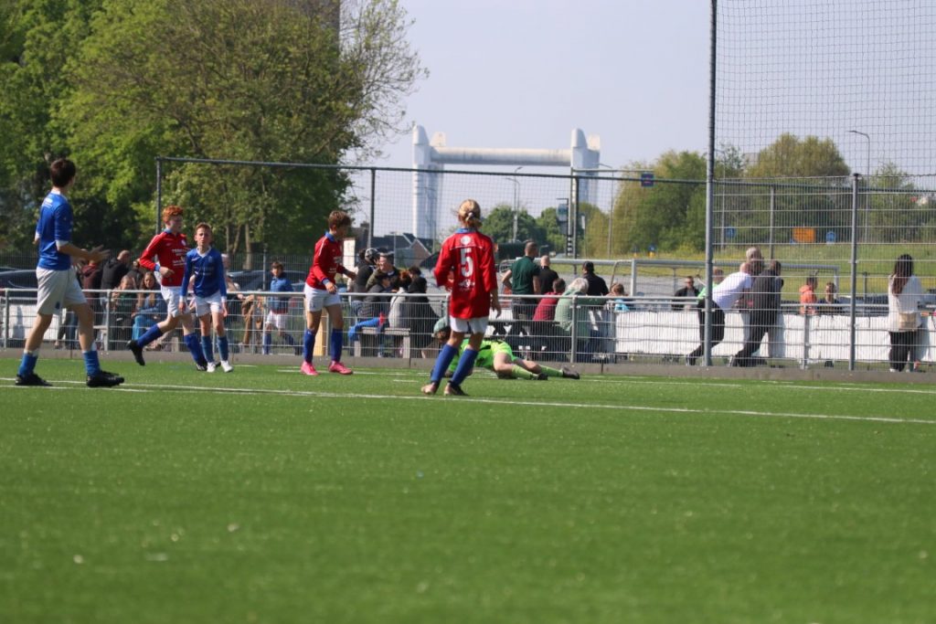 VVGZ JO13-1 - Rijsoord JO13-1 (5-0) 12